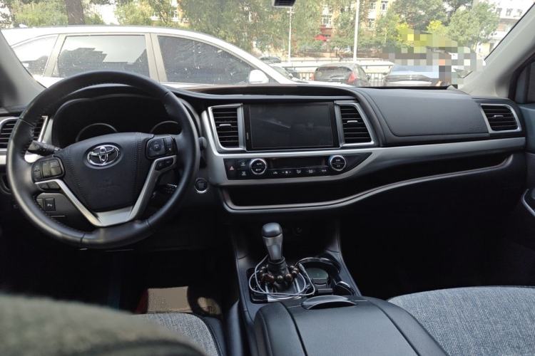 Used Toyota Highlander 2021 2.0T Four-Wheel Drive Luxury Edition 7 Seats Center Console