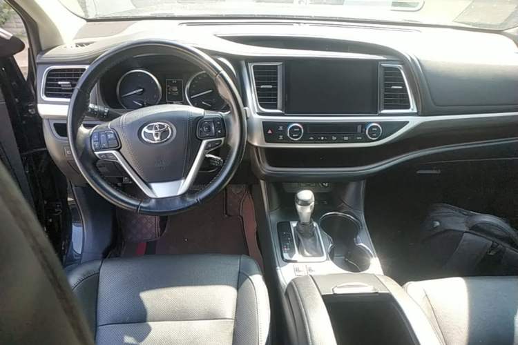 Used Toyota Highlander 2021 2.0T Four-Wheel Drive Prestige Version 7 Seats Center Console