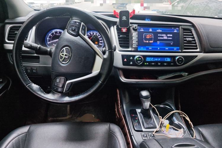 Used Toyota Highlander 2021 2.0T Four-Wheel Drive Luxury Edition 7 Seats Center Console