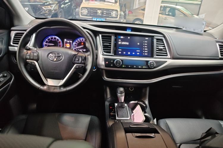 Used Toyota Highlander 2021 2.0T Four-Wheel Drive Luxury Edition 7 Seats Center Console