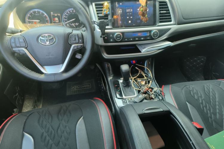 Used Toyota Highlander 2021 2.0T Four-Wheel Drive Prestige Version 7 Seats Center Console