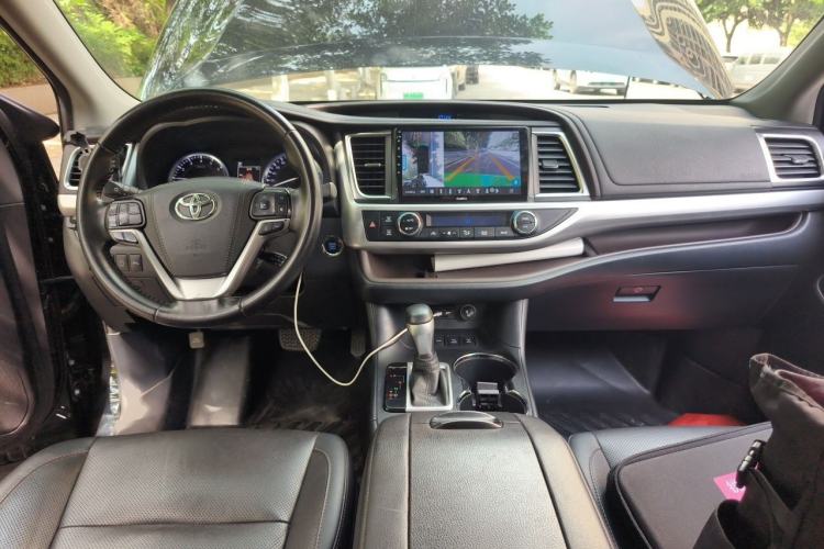 Used Toyota Highlander 2021 2.0T Four-Wheel Drive Luxury Edition 7 Seats Center Console