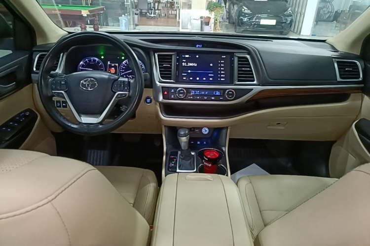 Used Toyota Highlander 2021 2.0T Four-Wheel Drive Prestige Version 7 Seats Center Console