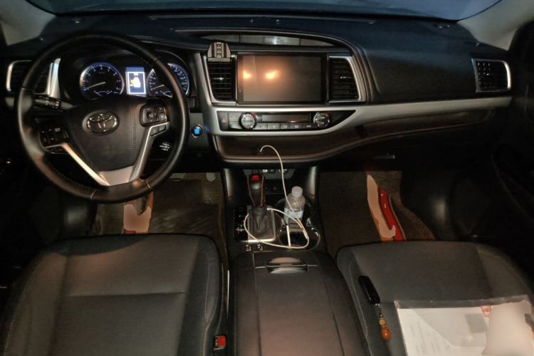 Used Toyota Highlander 2021 2.0T Four-Wheel Drive Luxury Edition 7 Seats Center Console