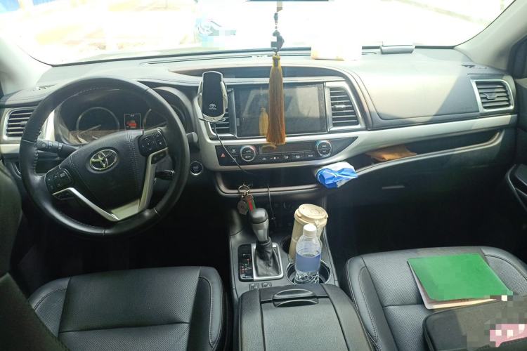 Used Toyota Highlander 2021 2.0T Four-Wheel Drive Luxury Edition 7 Seats Center Console