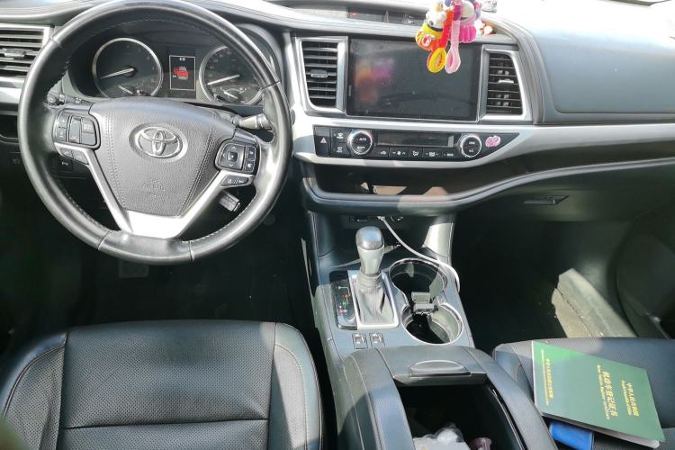 Used Toyota Highlander 2021 2.0T Four-Wheel Drive Luxury Edition 7 Seats Center Console