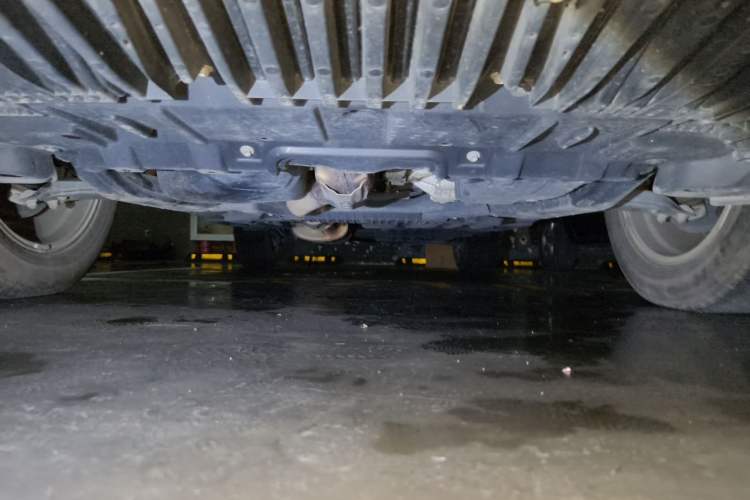 Used Toyota Highlander 2021 2.0T Two-Wheel Drive Elite Version 7-Seater Chassis Front
