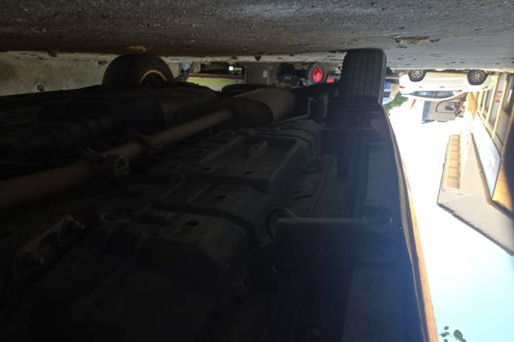Used Toyota Highlander 2021 2.0T Two-Wheel Drive Elite Version 7-Seater Chassis Front Right