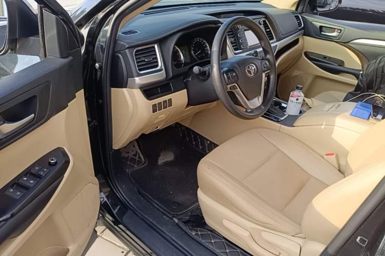 Used Toyota Highlander 2021 2.0T Four-Wheel Drive Elite Edition 7-Seater Driver Seat