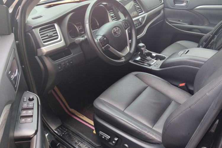 Used Toyota Highlander 2021 2.0T Four-Wheel Drive Prestige Version 7 Seats Driver Seat