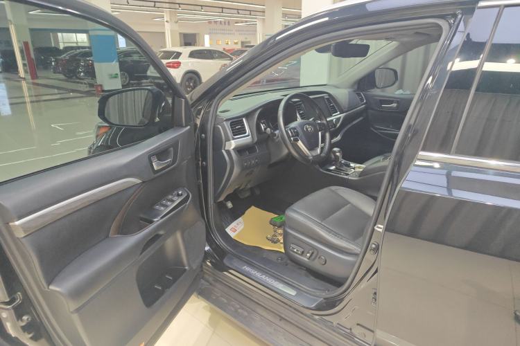 Used Toyota Highlander 2021 2.0T Four-Wheel Drive Prestige Version 7 Seats Driver Seat