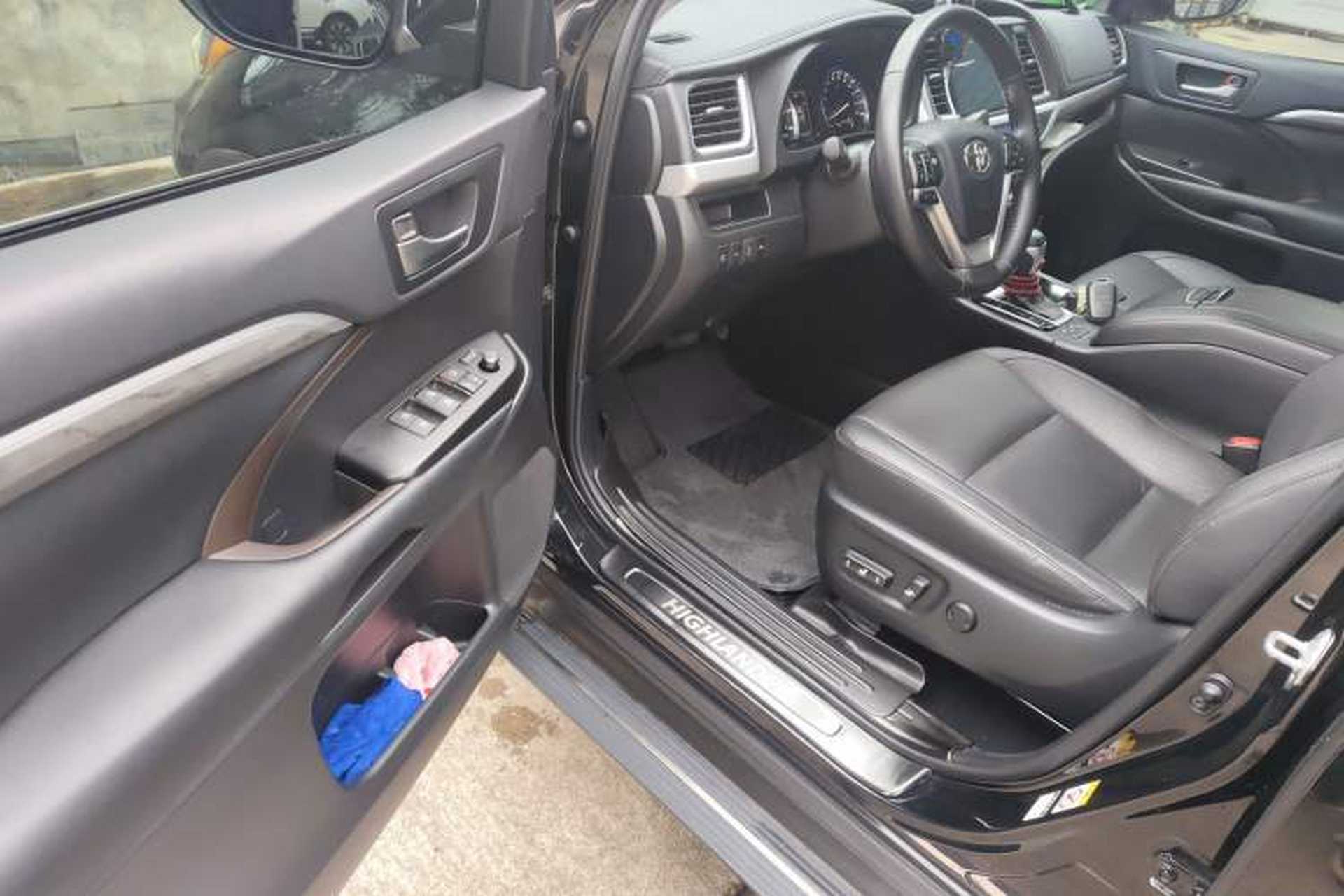 Used Toyota Highlander 2021 2.0T Four-Wheel Drive Prestige Version 7 Seats Driver Seat