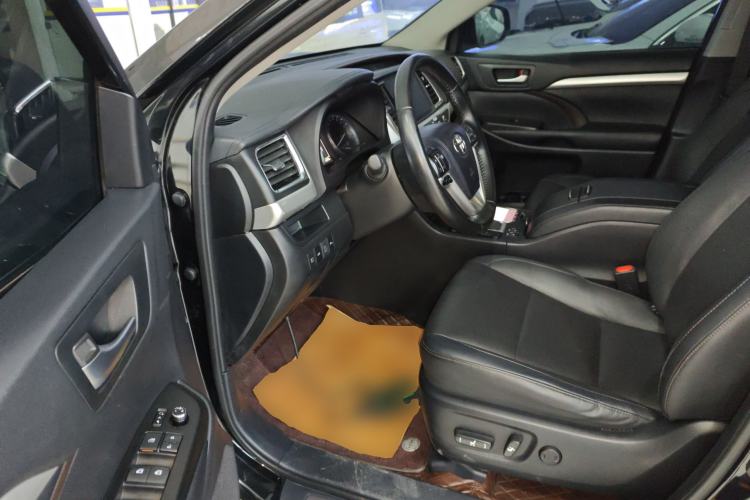 Used Toyota Highlander 2021 2.0T Four-Wheel Drive Luxury Edition 7 Seats Driver Seat
