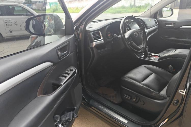 Used Toyota Highlander 2021 2.0T Four-Wheel Drive Luxury Edition 7 Seats Driver Seat