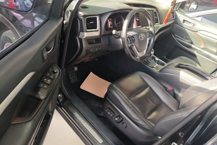 Used Toyota Highlander 2021 2.0T Four-Wheel Drive Luxury Edition 7 Seats Driver Seat