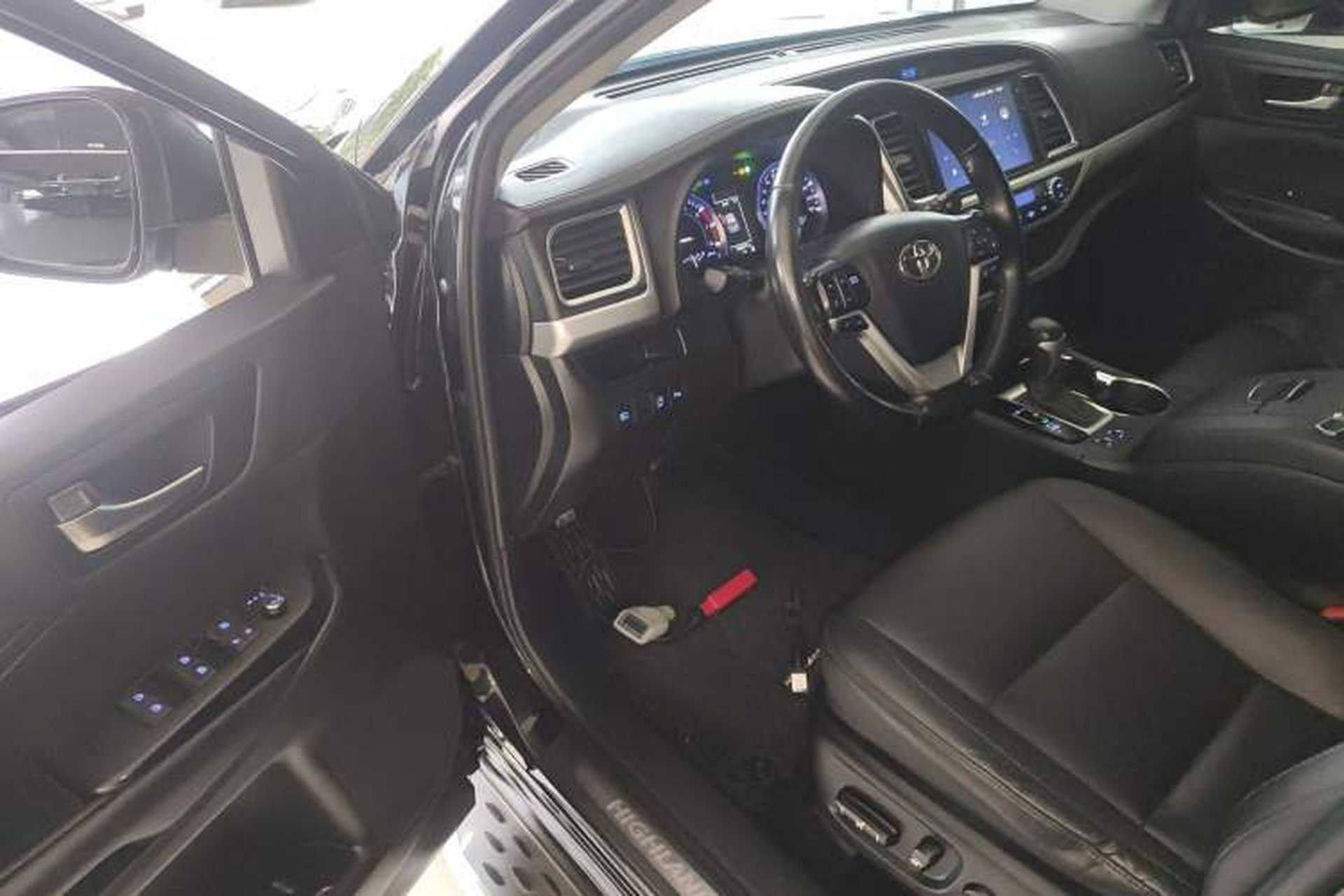 Used Toyota Highlander 2021 2.0T Two-Wheel Drive Luxury Edition 7 Seats Driver Seat