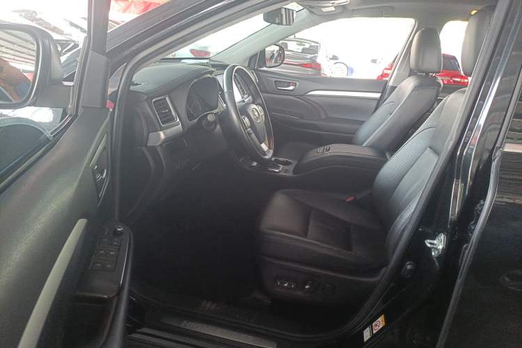 Used Toyota Highlander 2021 2.0T Four-Wheel Drive Luxury Edition 7 Seats Driver Seat