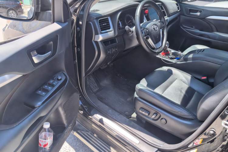 Used Toyota Highlander 2021 2.0T Four-Wheel Drive Luxury Edition 7 Seats Driver Seat