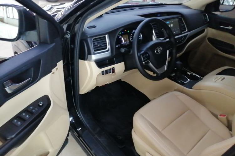 Used Toyota Highlander 2021 2.0T Two-Wheel Drive Elite Edition 5 Seats Driver Seat