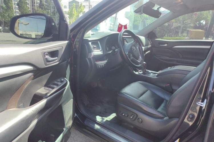 Used Toyota Highlander 2021 2.0T Four-Wheel Drive Luxury Edition 7 Seats Driver Seat