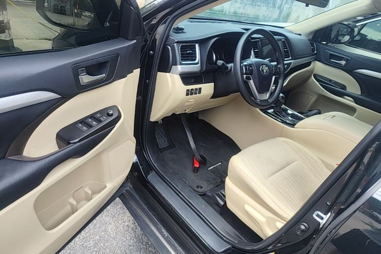 Used Toyota Highlander 2021 2.0T Two-Wheel Drive Elite Edition 5 Seats Driver Seat