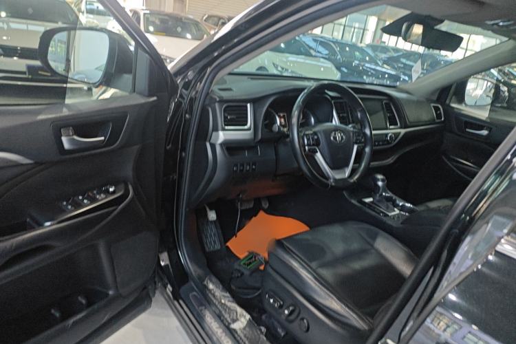 Used Toyota Highlander 2021 2.0T Four-Wheel Drive Prestige Version 7 Seats Driver Seat
