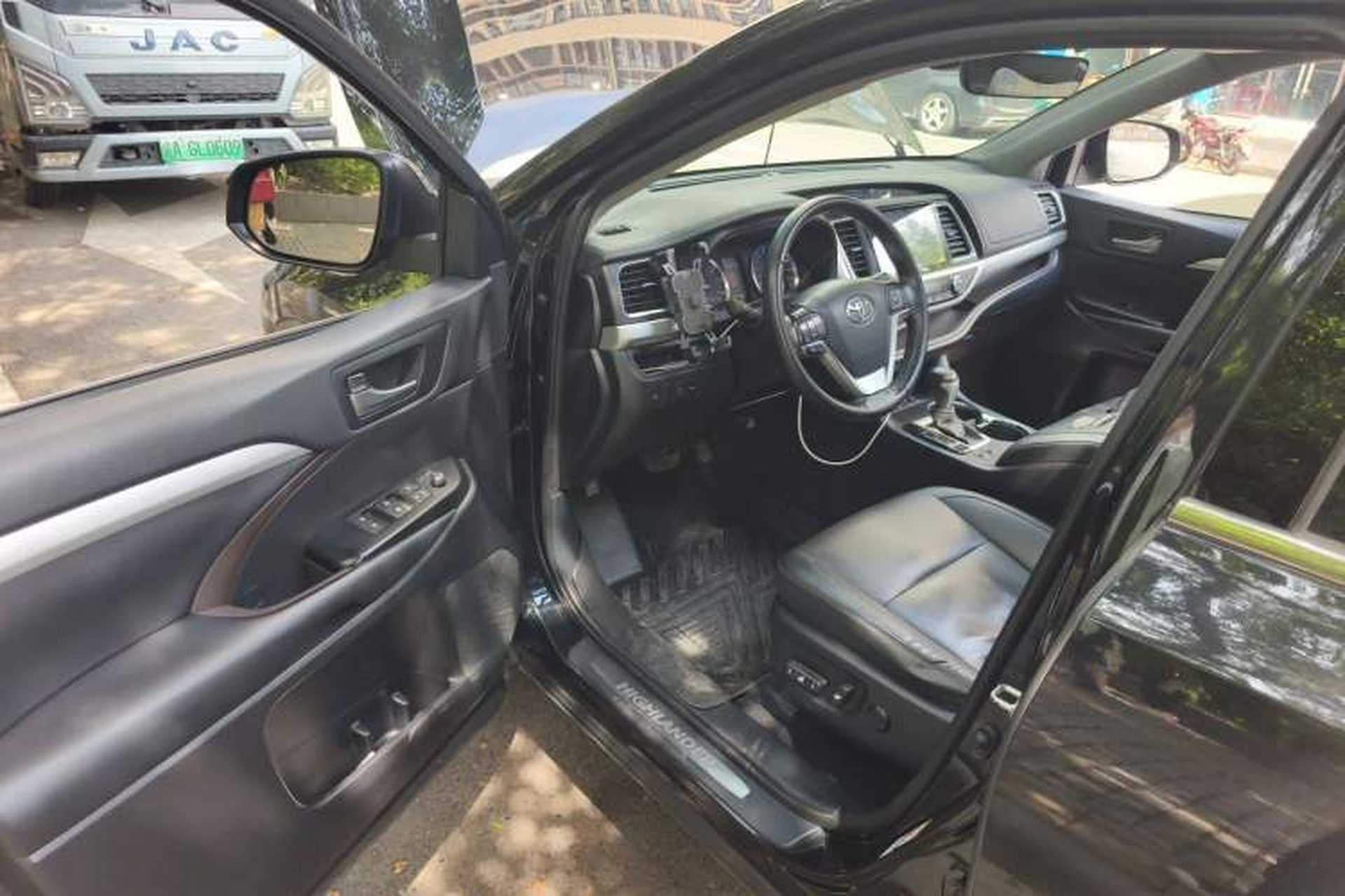 Used Toyota Highlander 2021 2.0T Four-Wheel Drive Luxury Edition 7 Seats Driver Seat