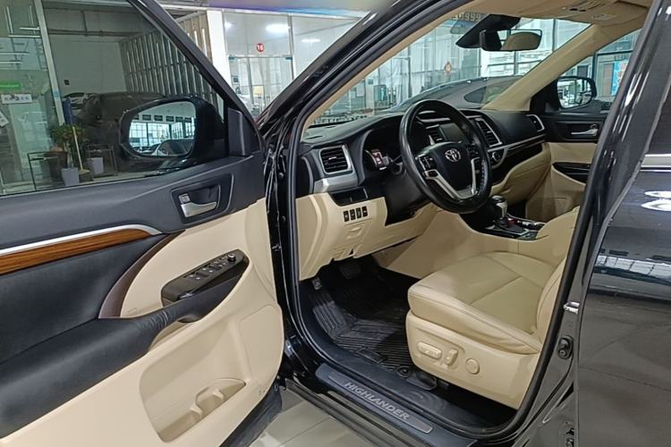 Used Toyota Highlander 2021 2.0T Four-Wheel Drive Prestige Version 7 Seats Driver Seat