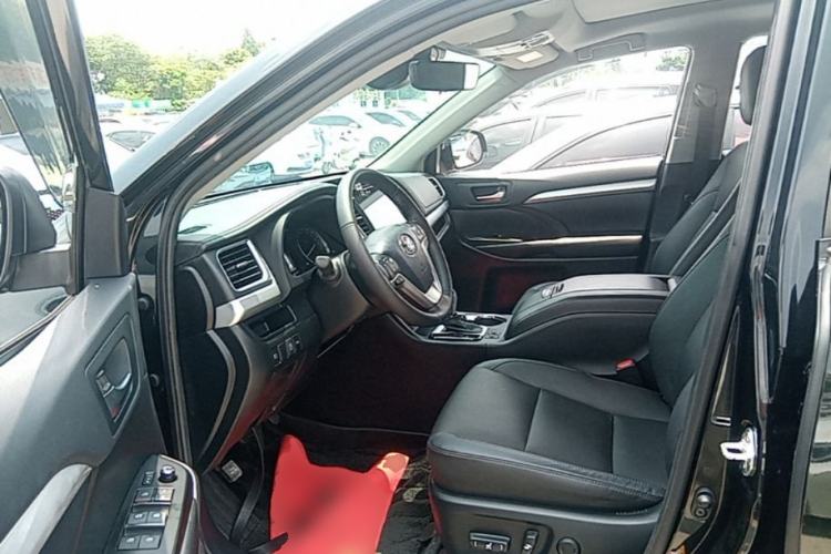 Used Toyota Highlander 2021 2.0T Four-Wheel Drive Luxury Edition 7 Seats Driver Seat