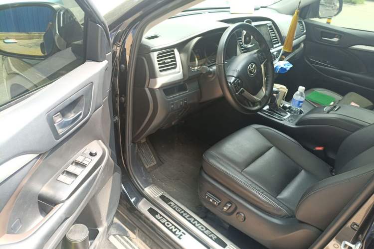 Used Toyota Highlander 2021 2.0T Four-Wheel Drive Luxury Edition 7 Seats Driver Seat