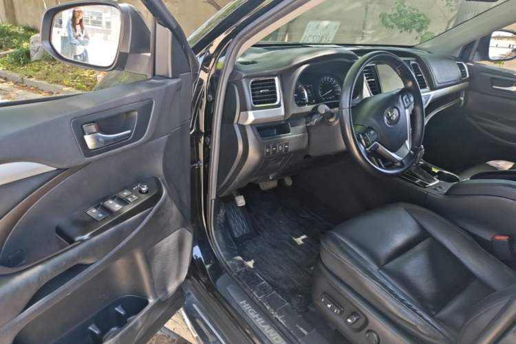 Used Toyota Highlander 2021 2.0T Four-Wheel Drive Luxury Edition 7 Seats Driver Seat