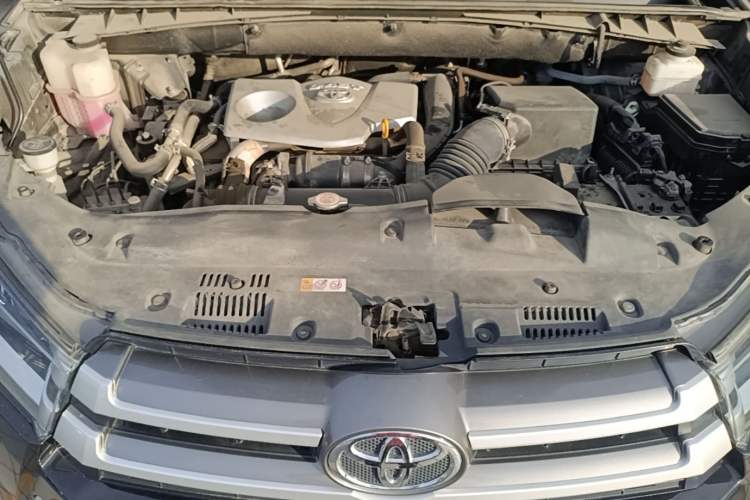 Used Toyota Highlander 2021 2.0T Four-Wheel Drive Elite Edition 7-Seater Engine Bay