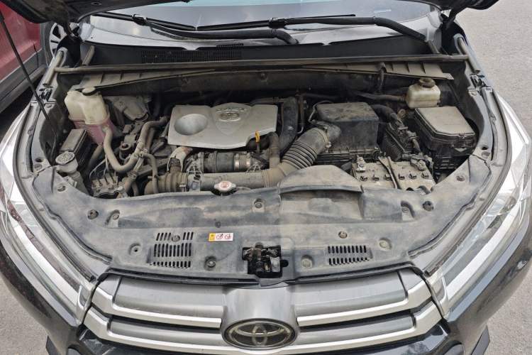 Used Toyota Highlander 2021 2.0T Four-Wheel Drive Luxury Edition 7 Seats Engine Bay