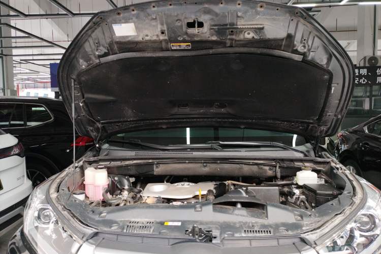 Used Toyota Highlander 2021 2.0T Two-Wheel Drive Elite Version 7-Seater Engine Bay