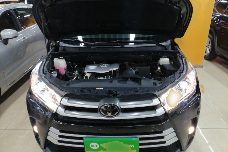 Used Toyota Highlander 2021 2.0T Four-Wheel Drive Luxury Edition 7 Seats Engine Bay