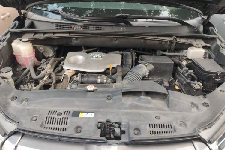 Used Toyota Highlander 2021 2.0T Two-Wheel Drive Elite Version 7-Seater Engine Bay