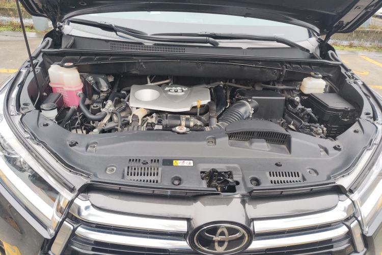 Used Toyota Highlander 2021 2.0T Four-Wheel Drive Prestige Version 7 Seats Engine Bay