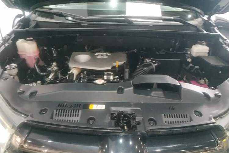 Used Toyota Highlander 2021 2.0T Four-Wheel Drive Knight Edition 7 Seats Engine Bay