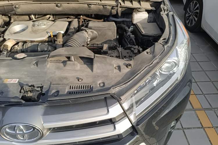 Used Toyota Highlander 2021 2.0T Four-Wheel Drive Elite Edition 7-Seater Engine Bay Left