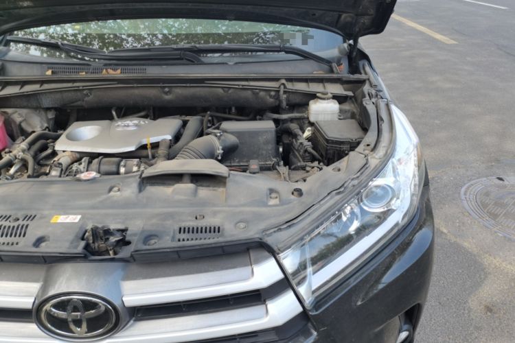 Used Toyota Highlander 2021 2.0T Two-Wheel Drive Luxury Edition 7 Seats Engine Bay Left