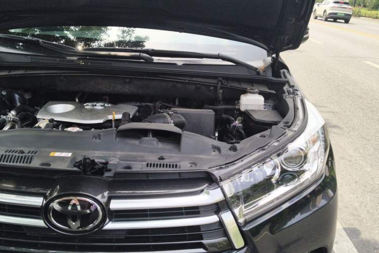 Used Toyota Highlander 2021 2.0T Four-Wheel Drive Prestige Version 7 Seats Engine Bay Left