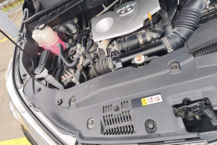 Used Toyota Highlander 2021 2.0T Four-Wheel Drive Prestige Version 7 Seats Engine Bay Right