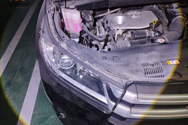 Used Toyota Highlander 2021 2.0T Four-Wheel Drive Elite Edition 7-Seater Engine Bay Right
