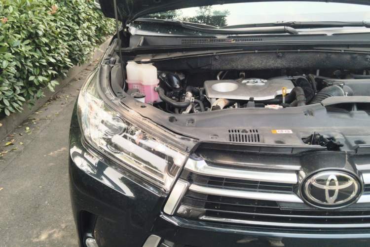 Used Toyota Highlander 2021 2.0T Four-Wheel Drive Prestige Version 7 Seats Engine Bay Right