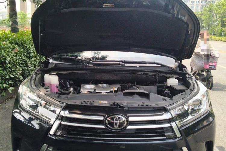 Used Toyota Highlander 2021 2.0T Four-Wheel Drive Prestige Version 7 Seats Engine Bay