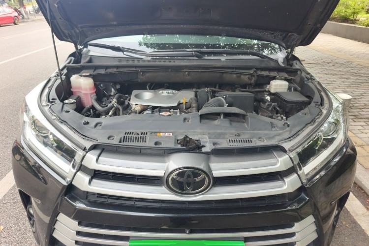 Used Toyota Highlander 2021 2.0T Four-Wheel Drive Luxury Edition 7 Seats Engine Bay