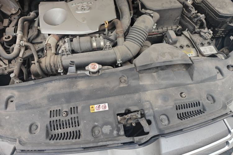 Used Toyota Highlander 2021 2.0T Two-Wheel Drive Elite Version 7-Seater Engine Bay
