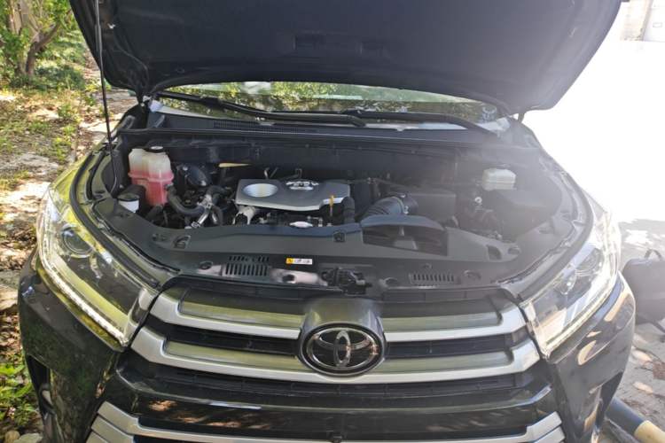 Used Toyota Highlander 2021 2.0T Four-Wheel Drive Luxury Edition 7 Seats Engine Bay
