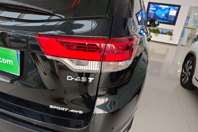 Used Toyota Highlander 2021 2.0T Four-Wheel Drive Luxury Edition 7 Seats Exterior 2