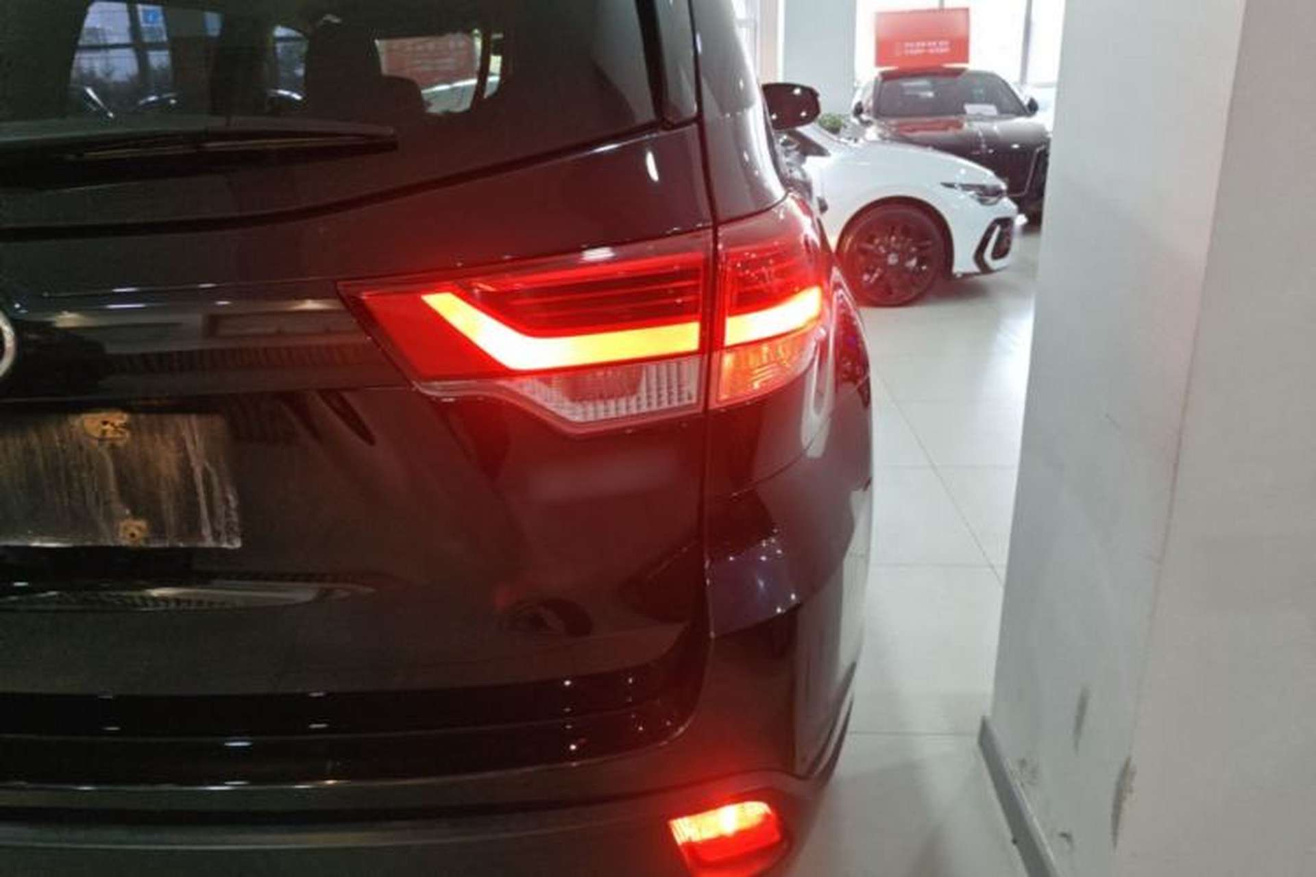 Used Toyota Highlander 2021 2.0T Two-Wheel Drive Elite Edition 5 Seats Exterior 3